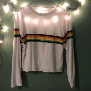 White cropped tee
